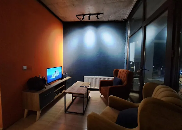Karvi Hostel & Suites