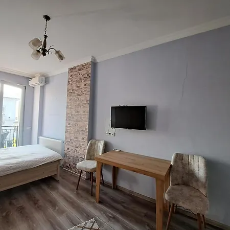 Karvi Hostel & Suites Batumi Exterior photo